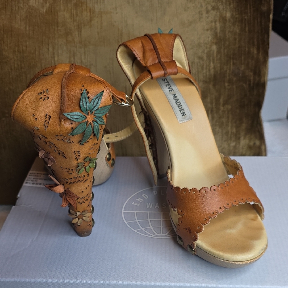 Steve Madden Tan Floral Women's Heels